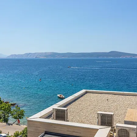 Lana Apartman