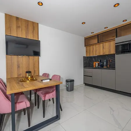 Lana Apartmán